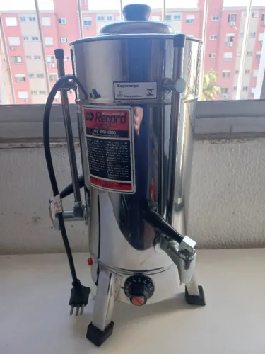 Cafeteira elétrica 2 litros 220V