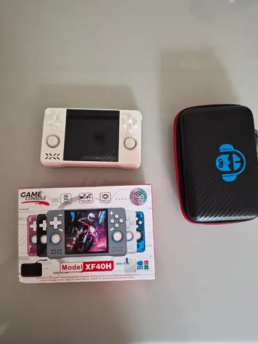 XF40H 128Gb com tela de 4 polegadas - pouquíssimo usado