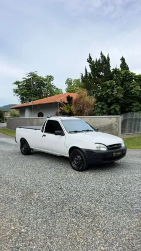 Ford Courier 1.6 L/ 1.6 Flex 2009