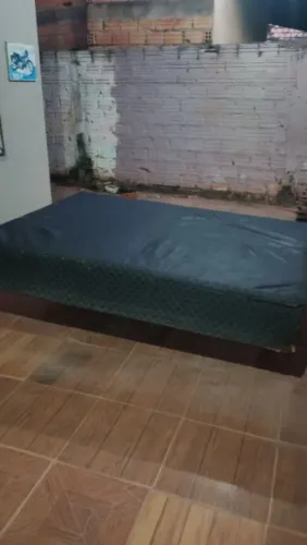 Vendo essa base para cama box casal.quebra galho