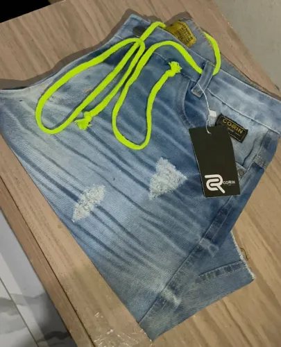 Vendo roupas masculinas, VISTA JM ?