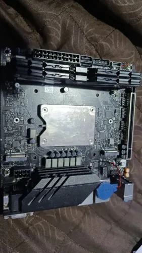 Kit interposer i7 12700 h com 16 gigas de memória ddr4 3200 mhz.