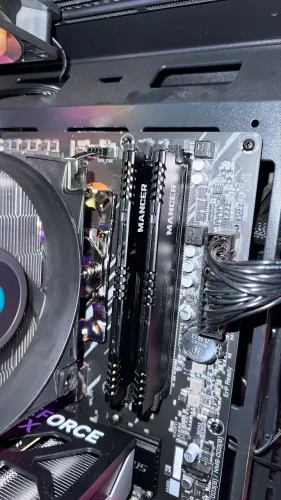 MEMÓRIA RAM 2x16GB 3200MHz