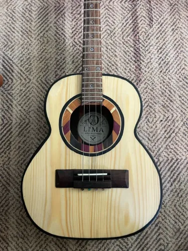 Cavaquinho de Jacarandá da Bahia