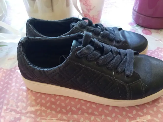 Tênis feminino 