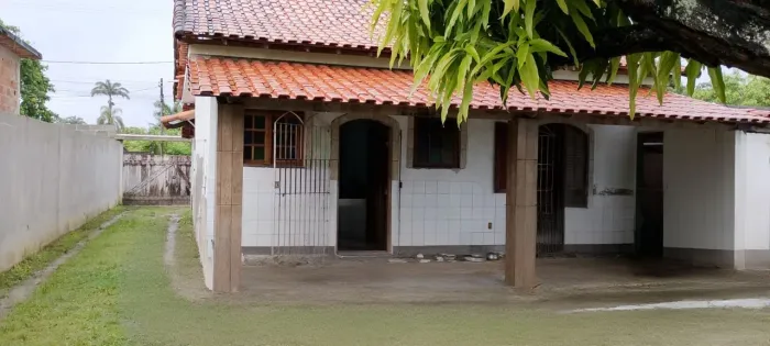 Casa em Jaconé com 2 quartos perto da praia