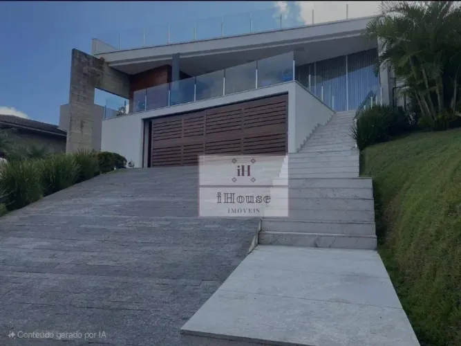 Casa a venda no condomínio Vila Alpina
