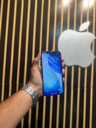 iPhone 12 por 256gb 77%