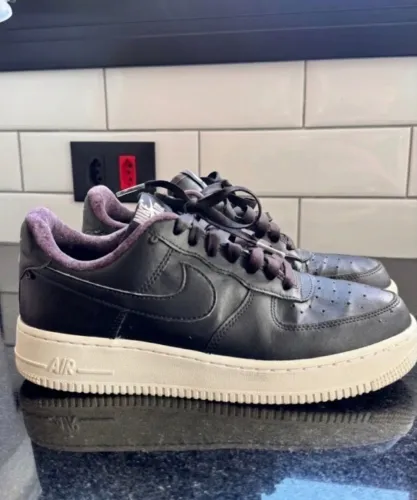 Tênis Nike Air Force 1?07lx lucky black