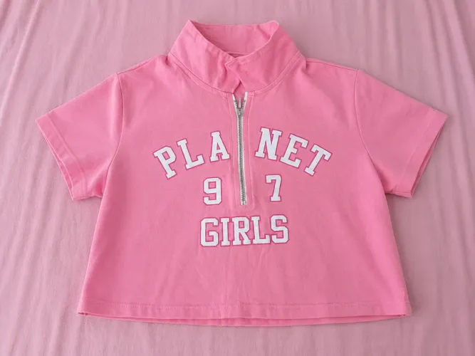 Cropped Planet Girls