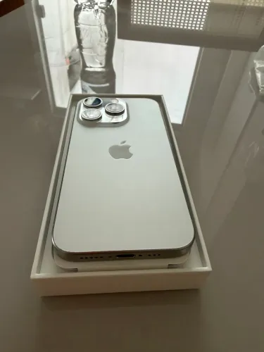 IPHONE 15 PRO 256