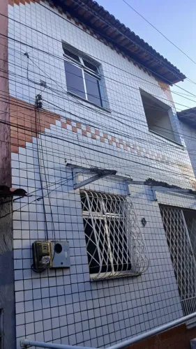 Casa com 3 Quarto(s) e 1 banheiro(s) para Alugar, 98 m² por R$ 1500 / Mês
