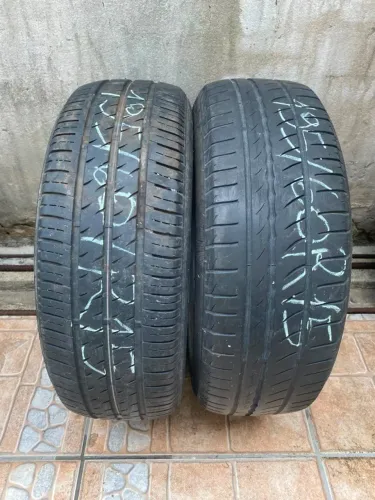Vendo Pneus 02 - 195/60R15 Usados