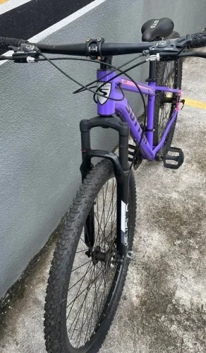 Bicicleta Mountain Bike Sutton Aro 29 - Nova - 21 Marchas - Freio a Disco