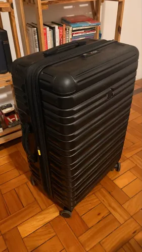 mala delsey paris grande 32kg preta