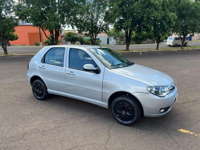 Fiat Palio 1.0 Economy Fire Flex 8V 4P 2012
