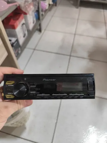 Som automotivo Pioneer mvh 288BT