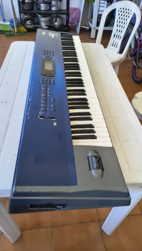 Teclado Workstation Korg N264 customizado