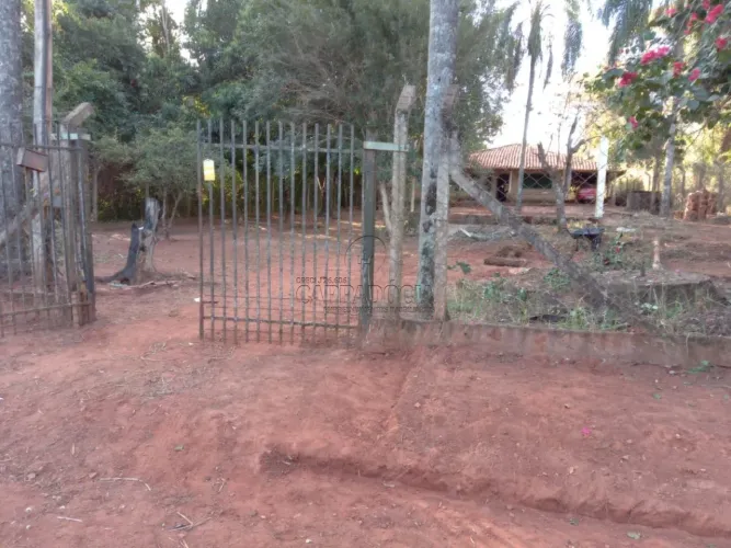 Chácara à venda em São José do Rio Preto-SP, bairro Estância Gramado - zona rural! 2 quart