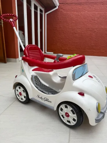 Carrinho De Passeio Empurrar Fusca Branco Calesita Pedal