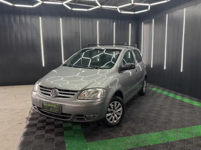 Volkswagen Fox Plus 1.6mi/ 1.6mi Total Flex 8V 4P 2005