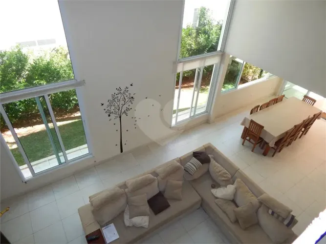 Casa a venda em condomínio fechado em Vinhedo, interior de São Paulo