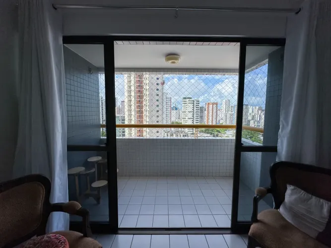 Apartamento em Boa Viagem à venda no Edf. Vereda da Praia