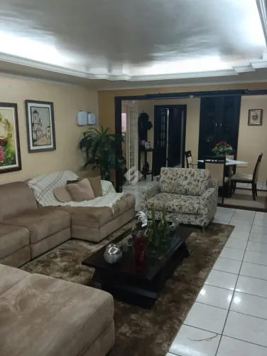 Casa à venda no Pico do Amor, Cuiabá