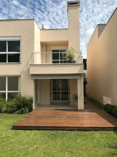 Casa em Condomínio Campo Comprido