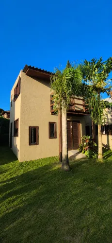 Casa Anual 2 quartos Praia do Rosa + Piscina