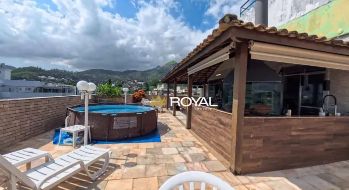 Cobertura com 3 quartos (sendo 1 suíte) e 2 vagas à venda, 294 m² por R$ 900.000 - Fregues