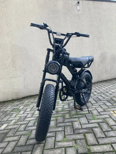 Bike elétrica suporta 2 adultos + 2 capacetes + bolsa porta treco | pico de 1000w