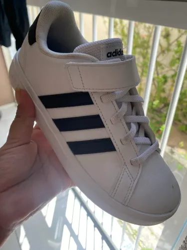 Tênis adidas infantil 