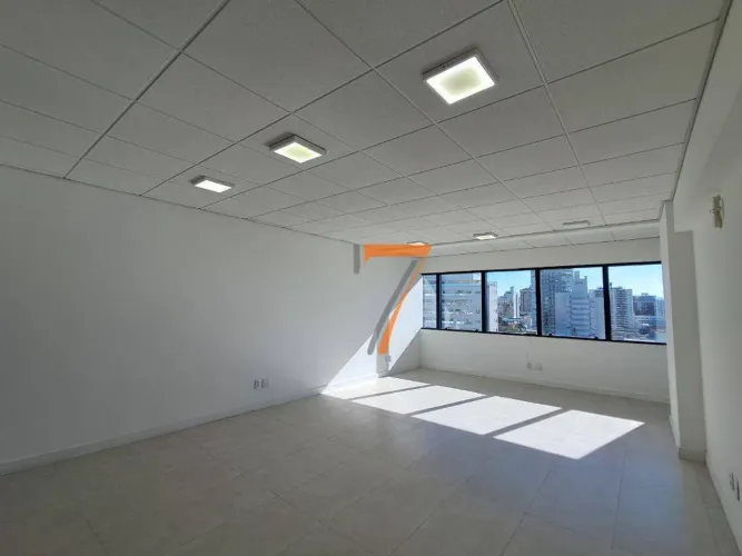 Sala para alugar, 43 m² por R$ 3.692/mês - Estreito - Florianópolis/SC