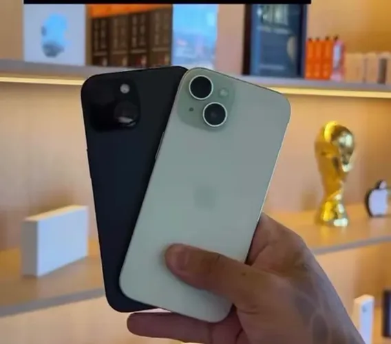 iPhone 15 em perfeito estado
