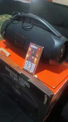 Vendo uma boombox 3