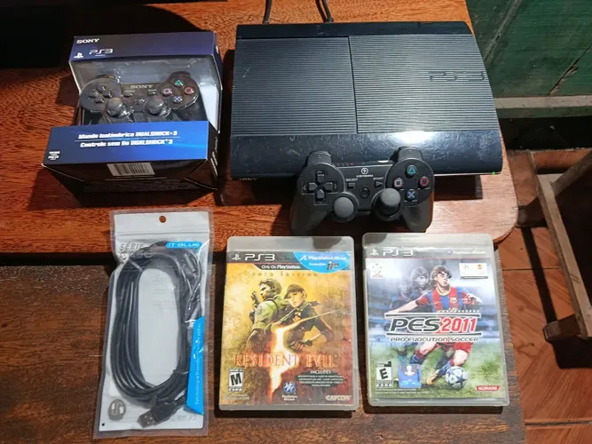 Ps3 com 2 controles e 58 jogos aceito cartão