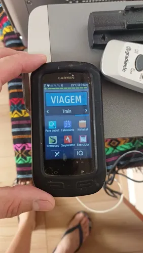 GPS GARMIN 1000 com suporte