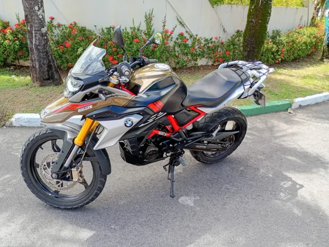 Vendo/Troco BMW 310 GS Rallye novíssima e completa de série especial 