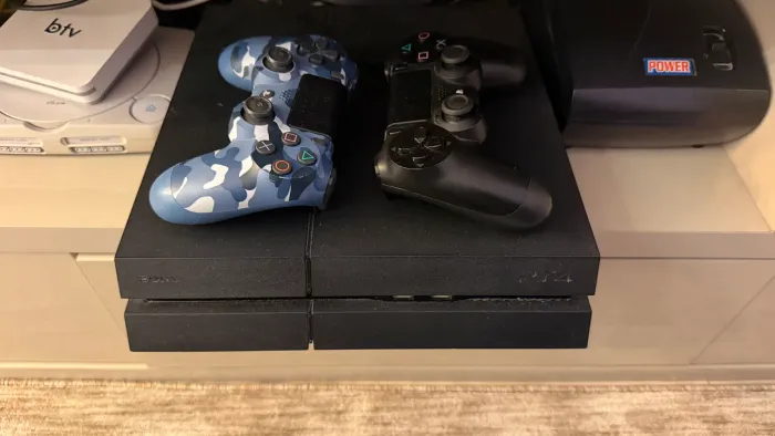 PS4