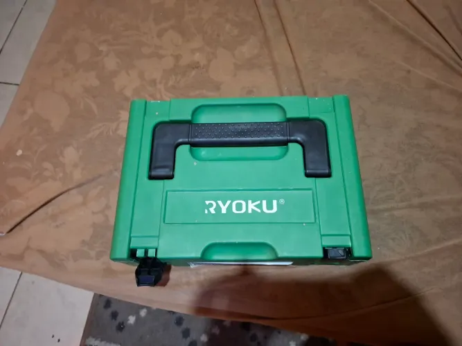 Furadeira e Parafusadeira Ryoku