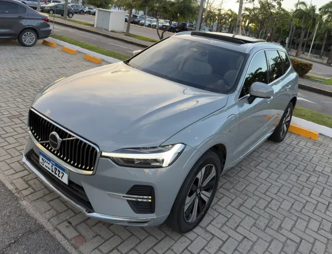 Volvo XC-60 T-8 Plus 2.0 AWD (híbrido) 2024