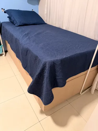 Vendo Cama Baú com colchão.