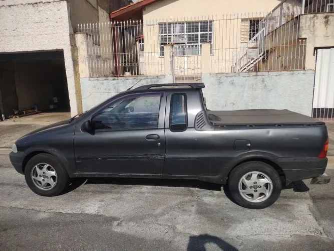 Fiat Strada Working 1.5 MPI 8V CE (álcool) 2001