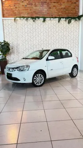 Toyota Etios XLS 1.5 Flex 16V 5P Mec. 2014