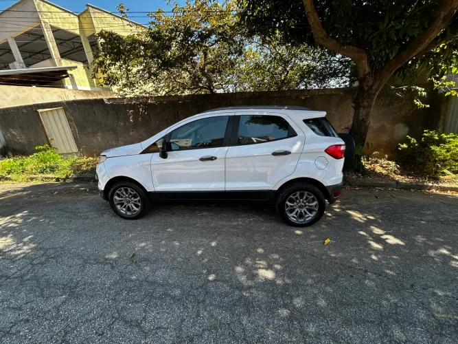 Ford Ecosport Freestyle 1.6 16V Flex 5P 2015