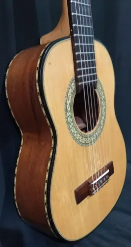 Violão pequeno/guitalele fabricação artesanal cordas nylon