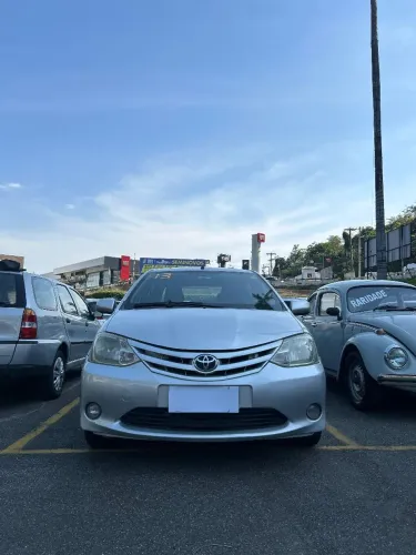 Toyota Etios XS Sedan 1.5 Flex 16V 4P Mec. 2013