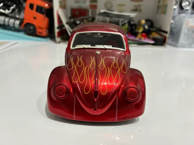 Miniatura fusca arrancada  