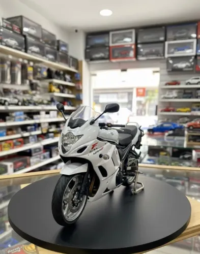 Suzuki gsx 1250 fa 2016